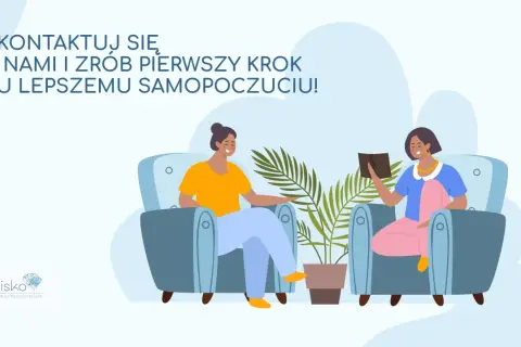 Dwie kobiety siedzą w fotelach, rozmawiając. To inspiracja, jak radzić sobie z samotnością i zrobić pierwszy krok ku lepszemu samopoczuciu.