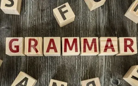 Czy przed but stawiamy przecinek? Oto zasady, które musisz znać