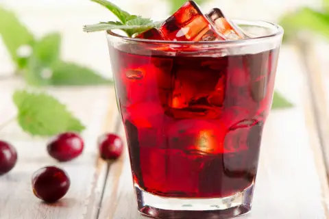 Najlepsze drinki bezalkoholowe z grenadiną na każdą okazję
