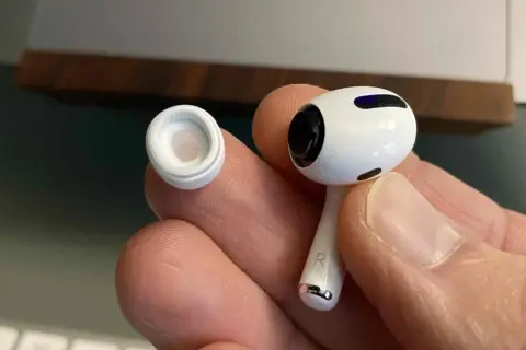 Jak zmienić końcówki w AirPods Pro - proste kroki i porady