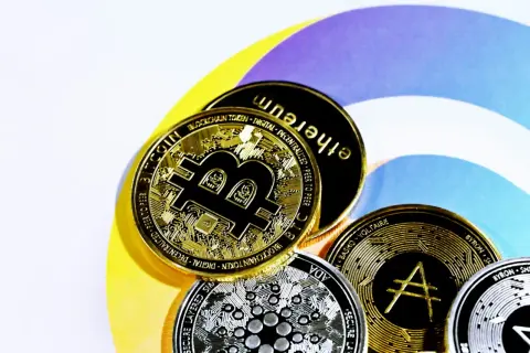 Bezpieczne platformy kryptowalutowe: Gdzie inwestować bez ryzykownych strat
