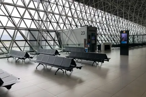 Co znaczy gate closed na lotnisku i co robić w tej sytuacji