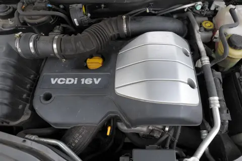 Silnik VCDi 16V w Chevrolet Captiva 2.0 diesel. To serce tej maszyny, gotowe do drogi.