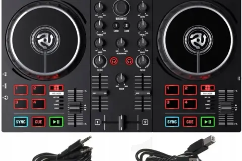 Na czym gra DJ? Odkryj niezbędny sprzęt do miksowania muzyki