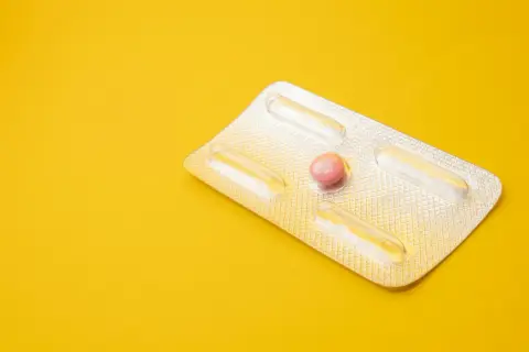Tabletka dzień po bez recepty: od kiedy i jak ją kupić w 2025?