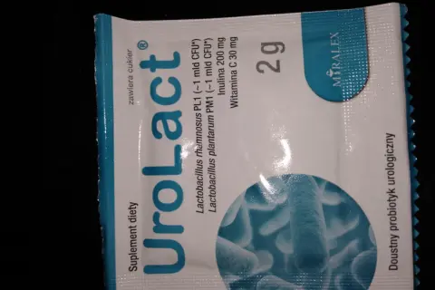 Opakowanie suplementu diety UroLact z probiotykami i witaminą C. Zawiera 2g.
