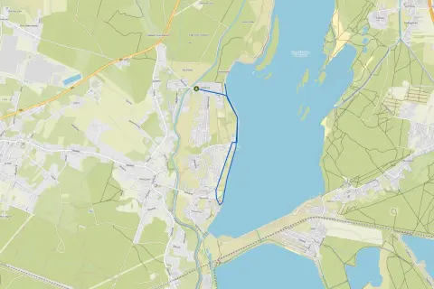 Trasa rowerowa w Piekary Śląskie, prowadząca wzdłuż Zbiornika Kuźnica Warężyńska.