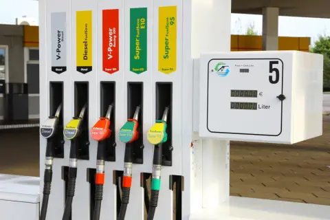 Czy diesel się pali? Porównanie oszczędności paliwa z benzyną