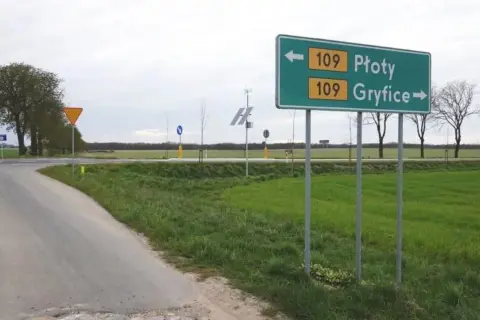 Kto stawia znaki drogowe na osiedlu? Odpowiedzialność za bezpieczeństwo mieszkańców