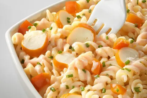 Salade de pâtes au surimi : la recette fraîche, facile et parfaite