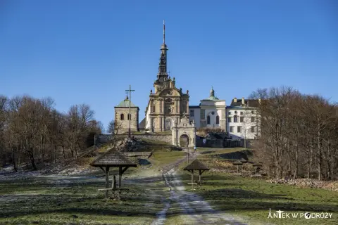 Góry Świętokrzyskie: Co zobaczyć? Odkryj plan na weekend i urlop!