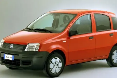 Fiat Panda 2: Ile litrów ma bak? Sprawdź pojemność i rezerwę