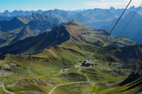 Oberstdorf atrakcje, które zaskoczą każdego turystę w regionie