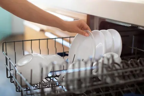 Somat: Czyszczenie zmywarki krok po kroku. Sekrety ekspertki!