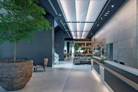 Meliá Frankfurt City: Luxus im Wolkenkratzer Lohnt es sich?