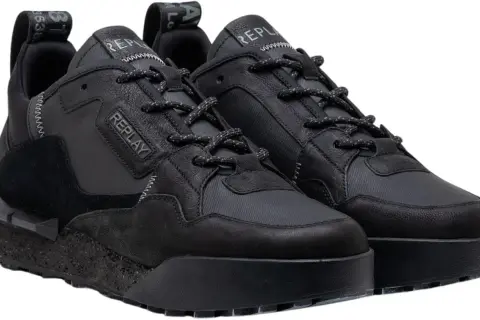 Scarpe Replay uomo nere, in pelle e tessuto tecnico, con suola spessa e dettagli a contrasto. Perfette per un look casual e moderno.