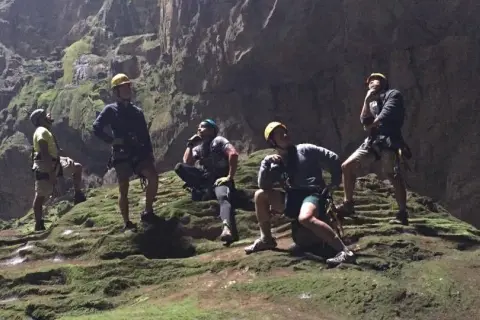 Sótano de las Golondrinas: Guía completa para tu aventura extrema