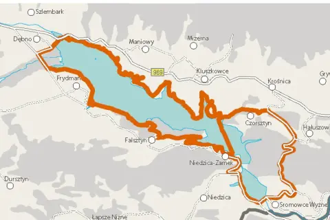 Mapa szlaków rowerowych wokół Jeziora Czorsztyńskiego. Pomarańczowa linia wyznacza trasę Velo Czorsztyn, prowadzącą przez malownicze miejscowości.