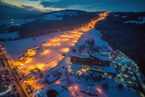 Gdzie czynne stoki narciarskie? Sprawdź najlepsze miejsca na narty