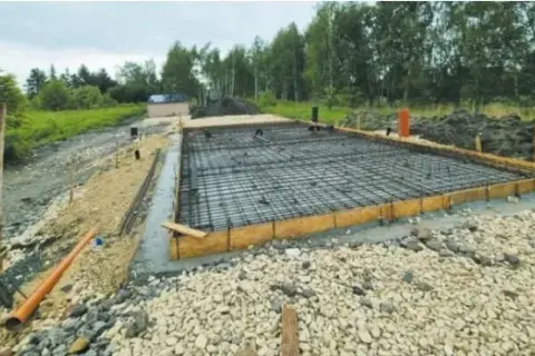 Fundamenty czy płyta fundamentowa: jak wybrać najlepsze rozwiązanie dla domu