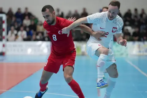 Ile zarabia zawodnik Ekstraklasy futsalu? Niewiarygodne różnice w wynagrodzeniach!
