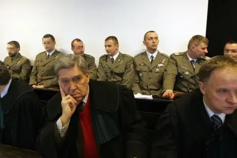 Sądy wojskowe: Czy wiesz, kto im podlega i za co sądzą?