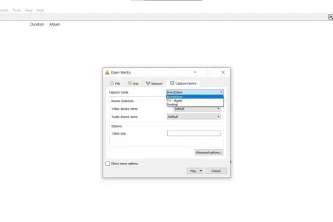 VLC media player's "Open Media" window, showing the "Capture Device" tab with "DirectShow" selected for capture mode, ready to record.