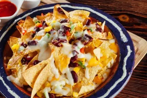 ¿Los mejores nachos con queso? Receta casera y montaje perfecto