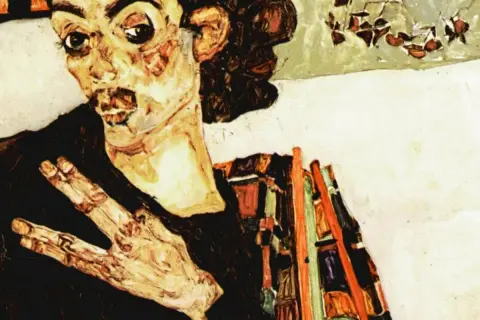 Ekspresyjny portret z cyklu "Egon Schiele dzieła". Postać z wykrzywioną twarzą i dłonią w geście.