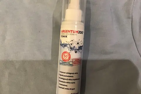 Tonik Argentum200 z 50 ppm srebra koloidalnego. Idealny do pielęgnacji skóry trądzikowej, łagodzi podrażnienia.