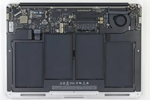 Pojemność baterii w MacBook Air 13 – co musisz wiedzieć, aby uniknąć problemów