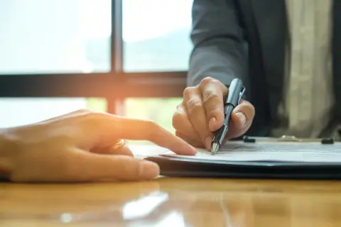 Licytacja ułamkowa części nieruchomości - co oznacza i jak działa?