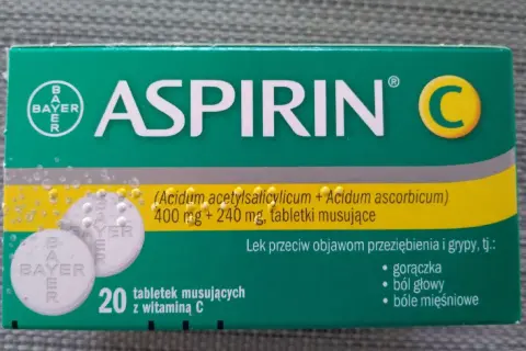 Aspiryna: lek na ból, serce i... trądzik? Poznaj wszystkie sekrety