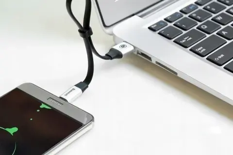 Jaki kabel do Android Auto? Wybierz najlepszy przewód dla swojego auta