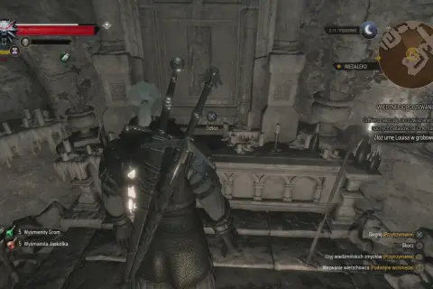 Geralt w grobowcu, szuka nagrody za rozwiązanie zagadki "wieczne odpoczywanie". W tle widać urnę i narzędzia.