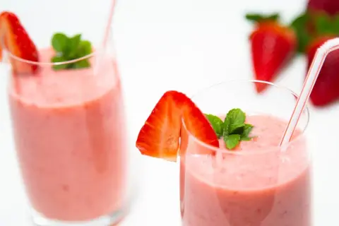 Batido de fresa: la receta perfecta, trucos y versiones saludables