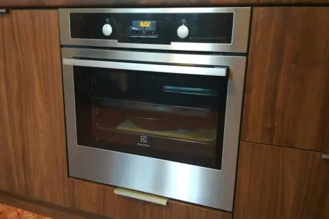 Nowoczesny piekarnik do zabudowy Electrolux, idealny do każdej kuchni. Sprawdź nasz piekarnik do zabudowy ranking, by wybrać najlepszy model!