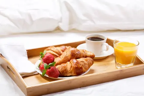 HB w hotelu: Co to znaczy? Napoje w cenie? Poznaj prawdę!