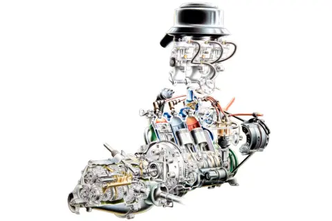 Detaljerad illustration av en 3 cylindrig motor med förgasare och växellåda.