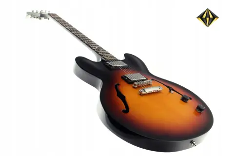 Gitara elektryczna z korpusem typu **semi hollow body** w kolorze sunburst. Ma czarne wykończenie na bokach i gryfie.