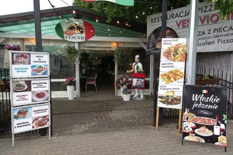 Dźwirzyno: Gdzie zjeść? Sprawdzone miejsca na każdą kieszeń
