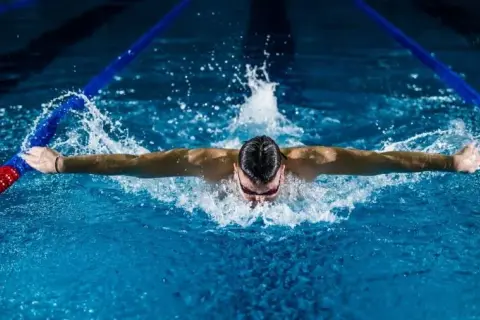 Multisport basen ile czasu: ile naprawdę możesz spędzić na pływaniu?