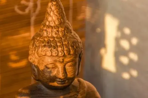 Buddyzm definicja: Zrozumienie kluczowych zasad i nauk tej religii