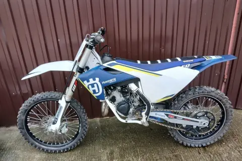 Husqvarna motocykle w Warszawie - najlepsze modele i ceny dostępne teraz