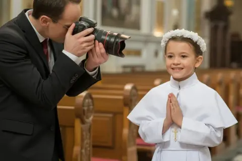 Fotograf na komunię: Ile kosztuje? Poznaj cennik i uniknij pułapek.