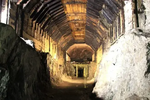 Tajemnice kompleksu Riese w Dolnym Śląsku - historia i zwiedzanie