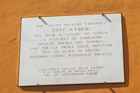 Dlaczego hymn polski powstał we Włoszech? Historia pełna emocji