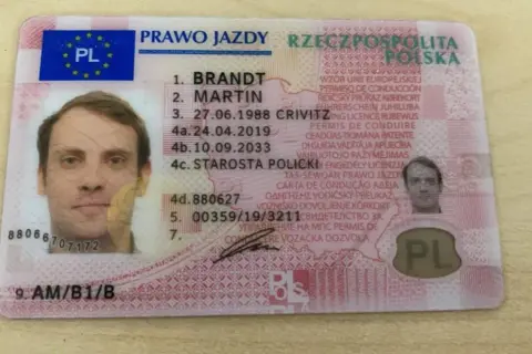 Jak sprawdzić gdzie jest prawo jazdy i uniknąć niepotrzebnych kłopotów
