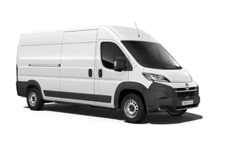 Vit Opel Movano skåpbil, redo för leveranser.