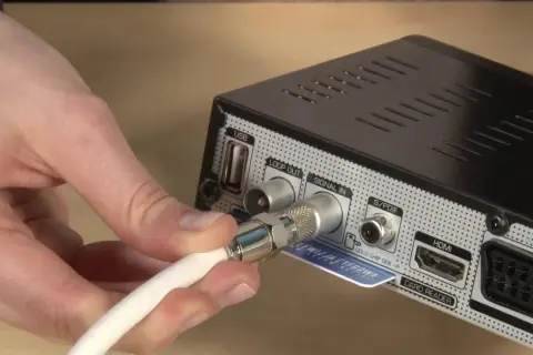 Jakim kablem podłączyć dekoder do TV? Poradnik HDMI i alternatywy